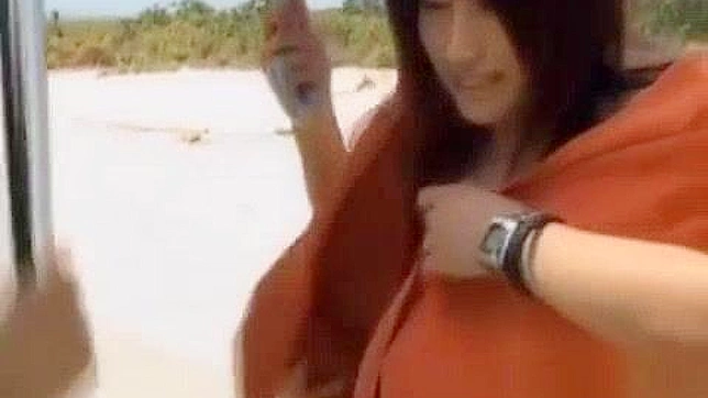 日式情色：奈由佳峰的性感出道与大尺寸激情体验