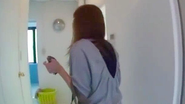 日本美女户外性感内衣JAV激情场景