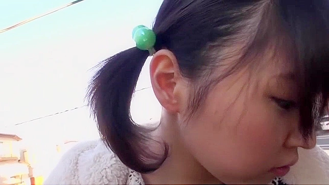 疯狂视角下的日本婊子，小胸JAV电影—绝对必看！