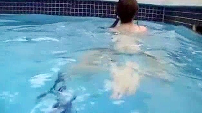 日本色情明星美神莉在个人脱衣舞JAV电影~日式风骚女郎