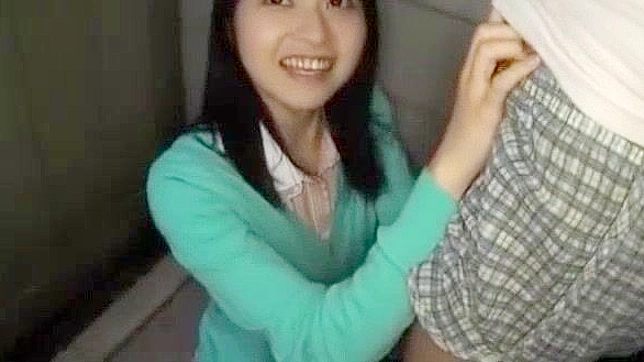 日本女星Nozomi Aiuchi在JAV特写中的惊人手活表现