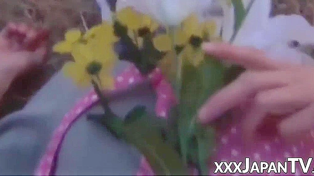 毛茸茸的日本AV女星深入体验大屌球撞击享乐