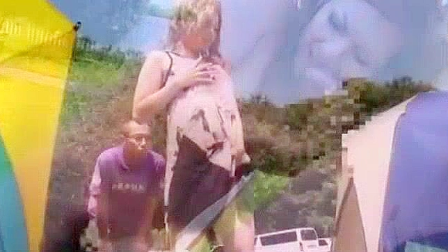 AV偶像浅香美绪和折原真希户外大奶诱惑视频