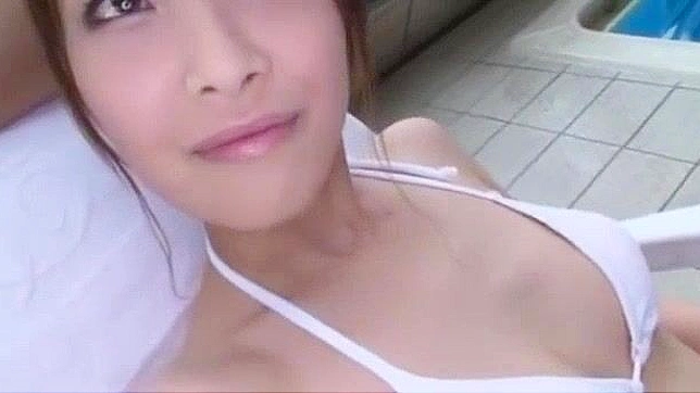 日本美女Reira Amane在JAV中享受多种口交与自慰乐趣
