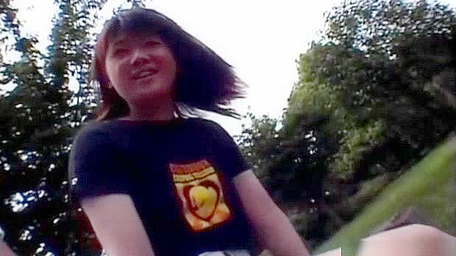 日系美女在公共场所享受口交和指操的快感