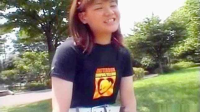 日系美女在公共场所享受口交和指操的快感