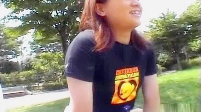 日系美女在公共场所享受口交和指操的快感