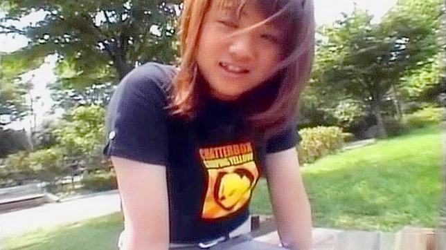 日系美女在公共场所享受口交和指操的快感