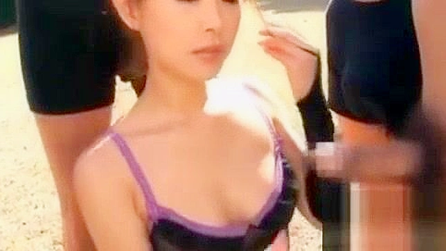 JAV色情 ~ 美丽湿润的阴道在户外性爱中被彻底征服