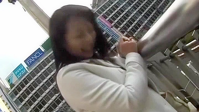 日本AV片段：性感美女藤宫欧香的激情戏份