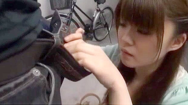 狂野日本婊在户外JAV电影中的最火表演