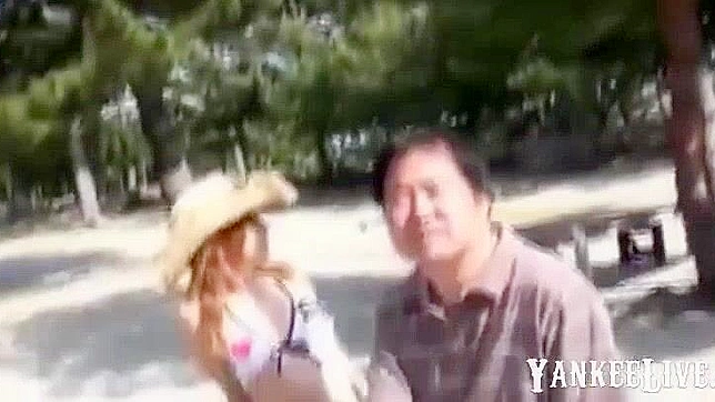 户外口交性爱的AV女郎前奏~日本视频