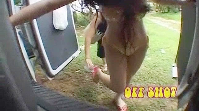 日系美女藤崎楓户外激情软式JAV片段热拍中