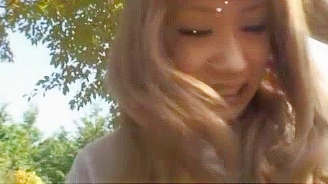 日本AV女星LUNA狂野使用自慰棒玩具演出