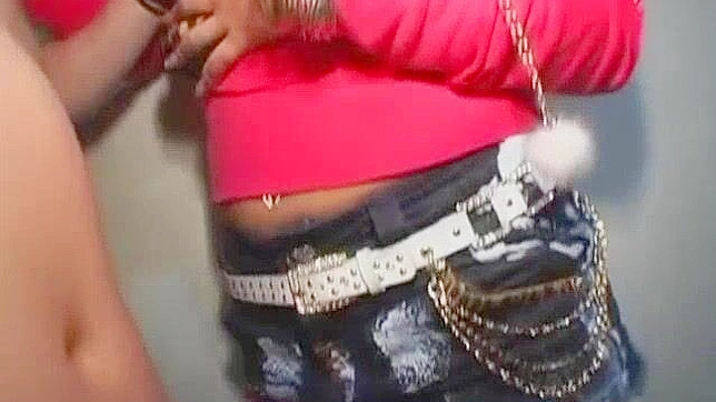 狂野日式硬核手交场景~JAV视频中的日本色情明星