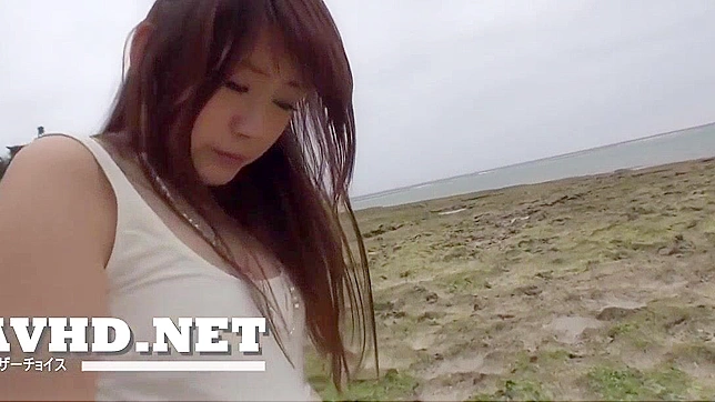 妹子骑乘如专业高手，紧逼阴唇挤压鸡巴