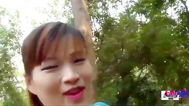 日本萌妹被猛烈操翻~刺激的主观视角日式爱情片