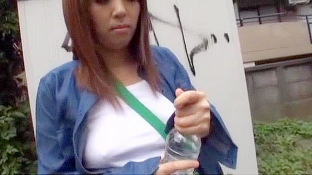 日本色情明星美咲ひな户外激情冒险JAV片段