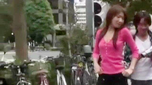 日本女优清原凉户外疯狂手淫~小胸JAV诱惑