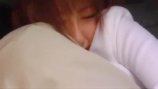 日本AV女星紫真珠户外自慰热辣场景