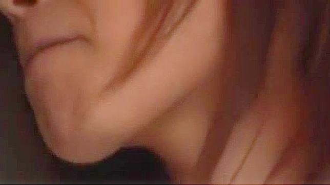 日本AV女星紫真珠户外自慰热辣场景