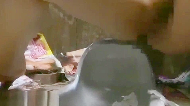 日本AV女星Yuma的激烈口交场面展示