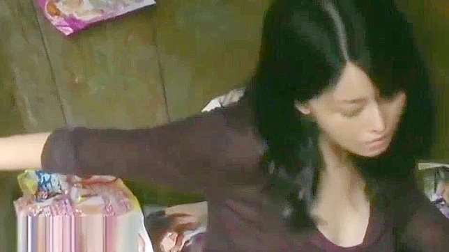 日本AV女星Yuma的激烈口交场面展示