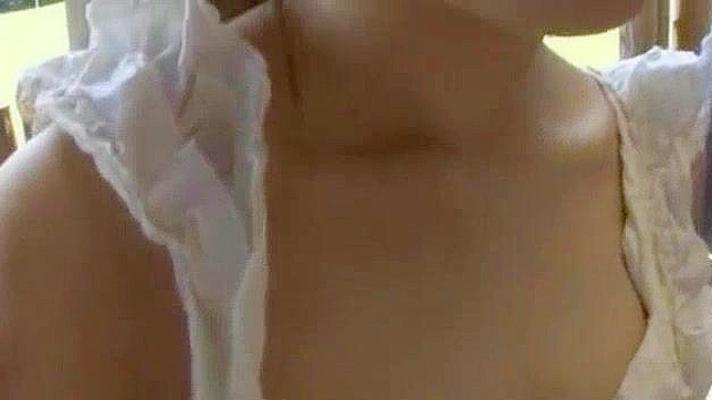 异国情调的日本妹子在疯狂JAV场景中