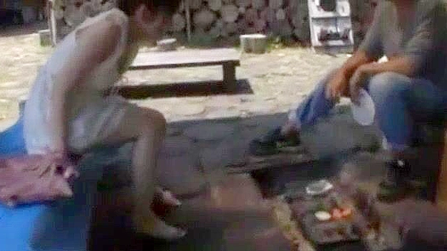 异国情调的日本妹子在疯狂JAV场景中