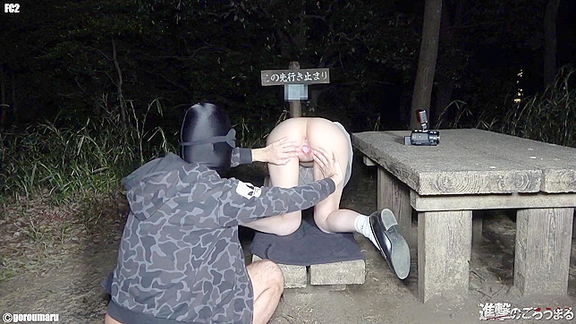 我的日本JAV女孩在公共场合全盘托出，一场赤裸的视觉盛宴！