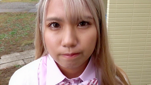 日本露出狂女王在公共三人行中被陌生人疯狂侵犯