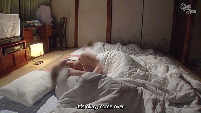 火热日本熟女教儿子做爱技巧：超赞口交、深喉与肛交！