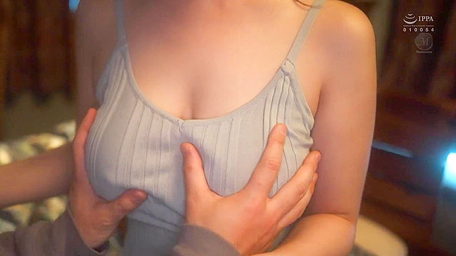 日本少女被捆绑羞辱后遭猛烈做爱体验