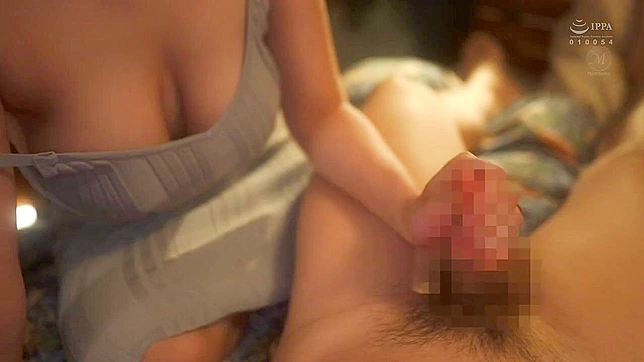 日本女被弄湿并捆绑在酒店房里做爱