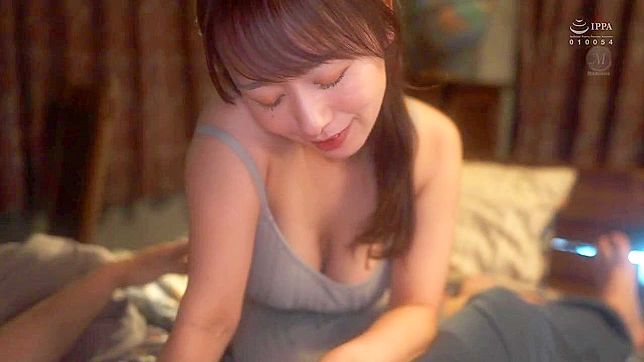 日本女被弄湿并捆绑在酒店房里做爱