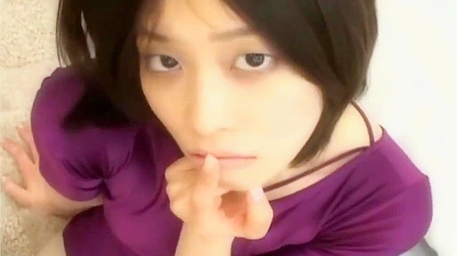 苗条性感~曲线女孩紧身瑜伽服练习