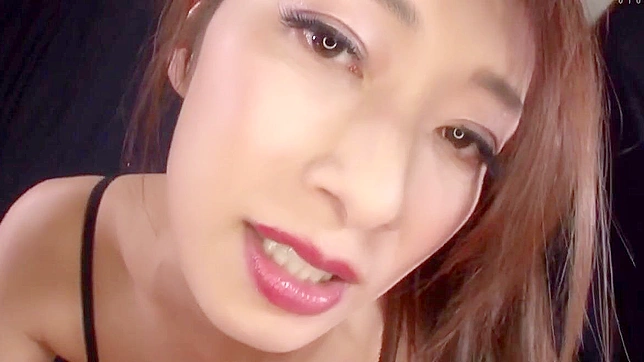 熟女穿着性感内衣大屁股牛仔骑乘式性爱