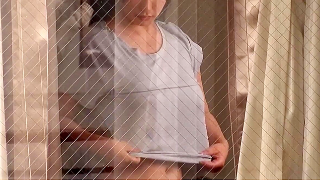 揭秘隔壁女人的巨乳秘密第二章