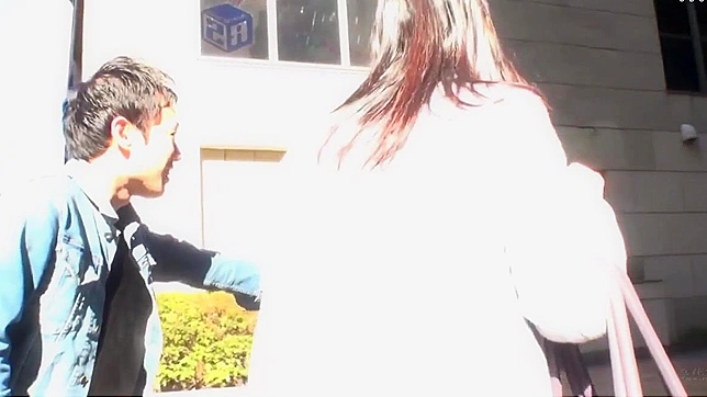 风骚熟女以口技诱惑~性感主妇炽热的吮吸表演