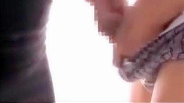 绿帽狂热：成人视频中的巨大喷射和疯狂动作