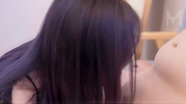 释放欲望，迷人性感的日本熟女樱濑纱奈诱惑你吧