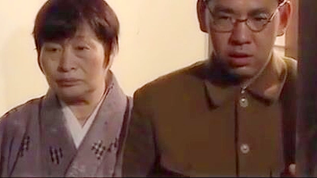 揭秘风骚熟女的诱人秘密—JAV启发幻想视频