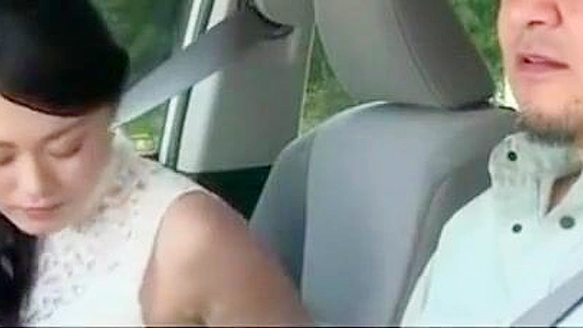 日本妻子在公共场合被猛烈撞击—观看完整视频！