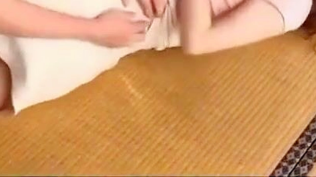 认识这位丰满的JAV主妇，她被邻居吓到了！