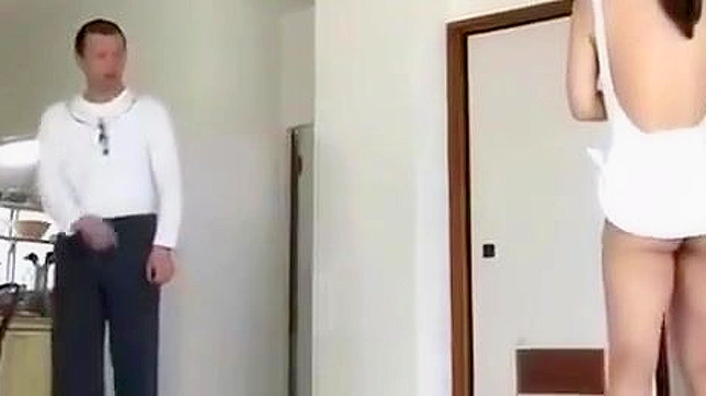 继女在芭蕾四重奏中被公公开心宠幸，绝对必看！