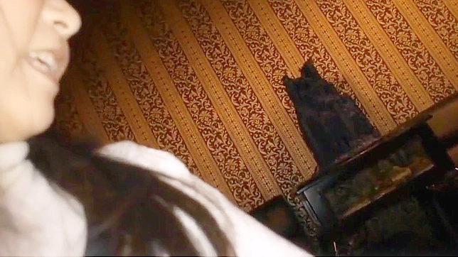 日本女学生与帅气男友在第一集中的激情戏份