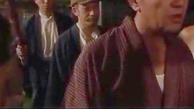 日本少妇被饥渴好友在出轨丈夫面前狂操 – 完整视频