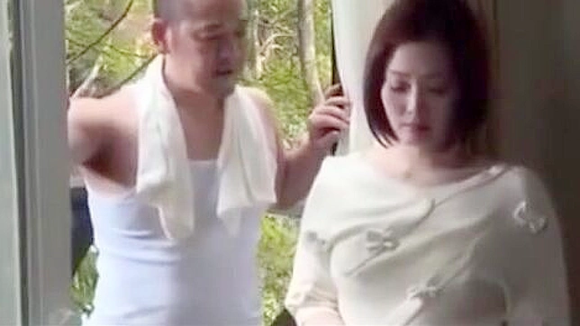 邻居家趁丈夫不在时与辣妻嘿咻全程视频公开