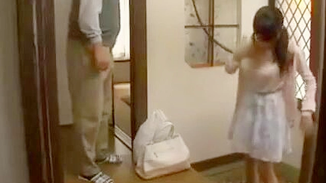 继父对性感继女的欲望暴露～NTR场景揭露