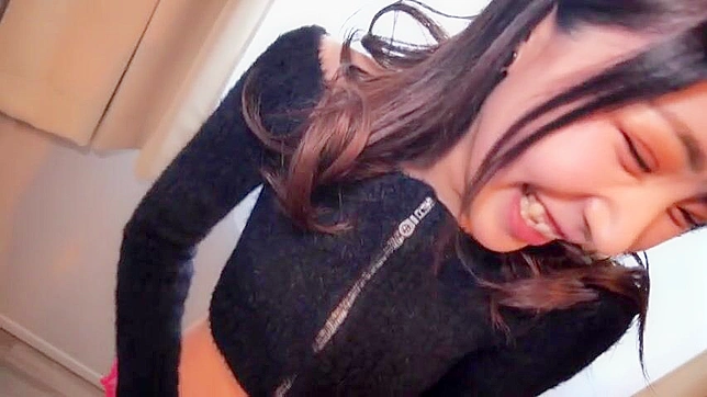 羞辱与诱惑—娇小女学生在酒店被男子绑缚调教